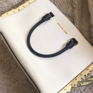 Authentic Michael Kors Purse